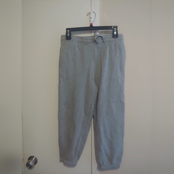 Grey Capri Drawstring Sweatpants - Picture 1 of 3